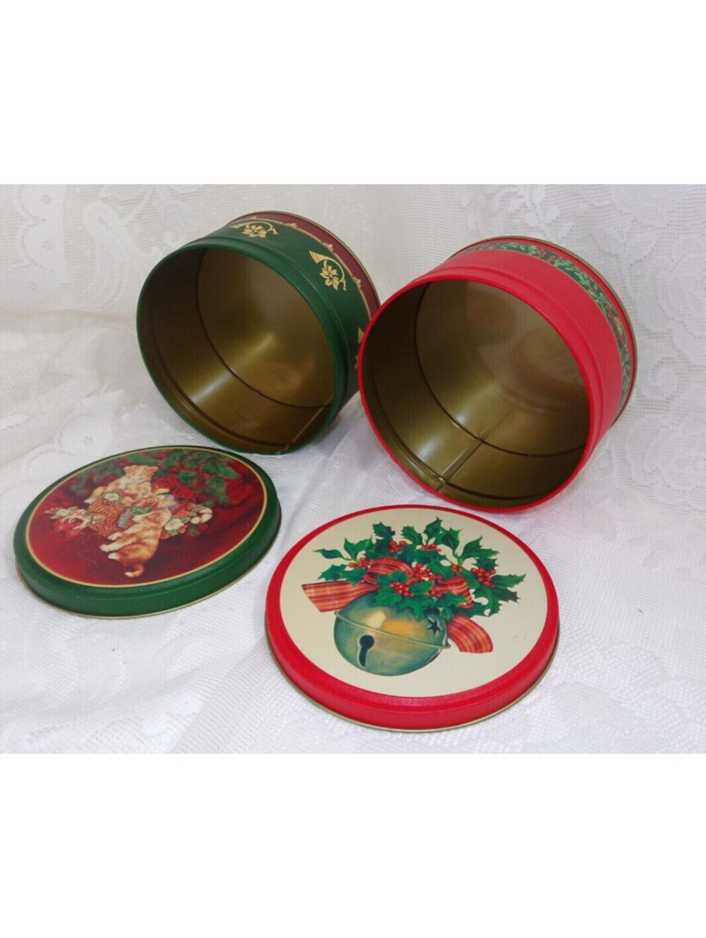 Vintage lot of 2 Christmas Tin can 3 X 5.5" Fill them up with any gift - Picture 3 of 6